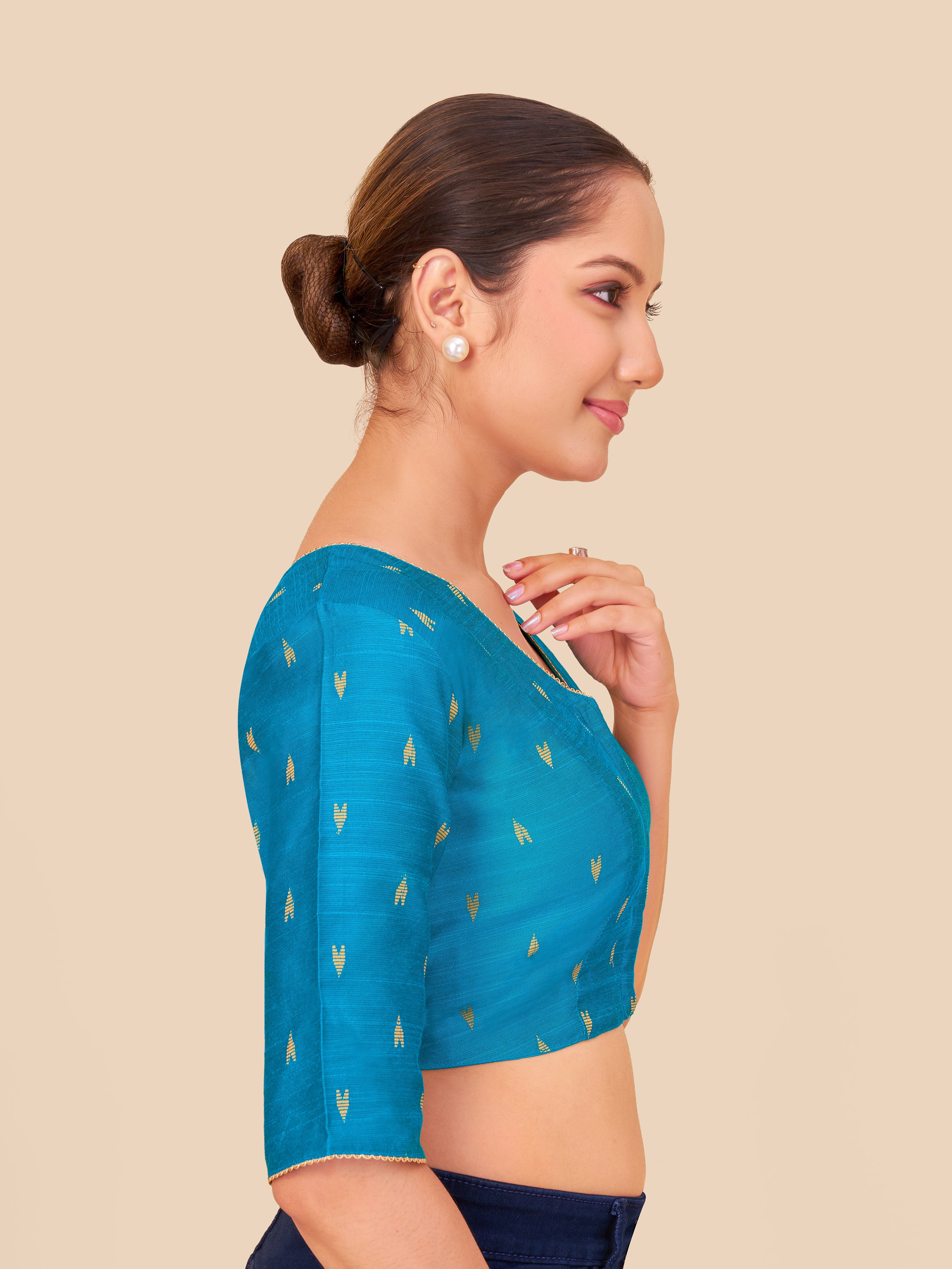 Women's cotton fabric blouse