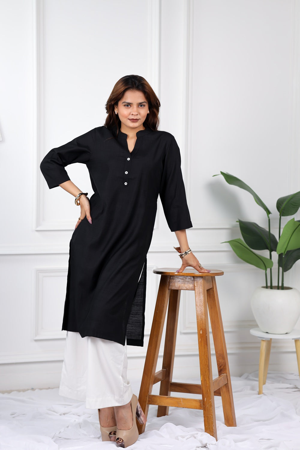 Mull-linen black long kurti