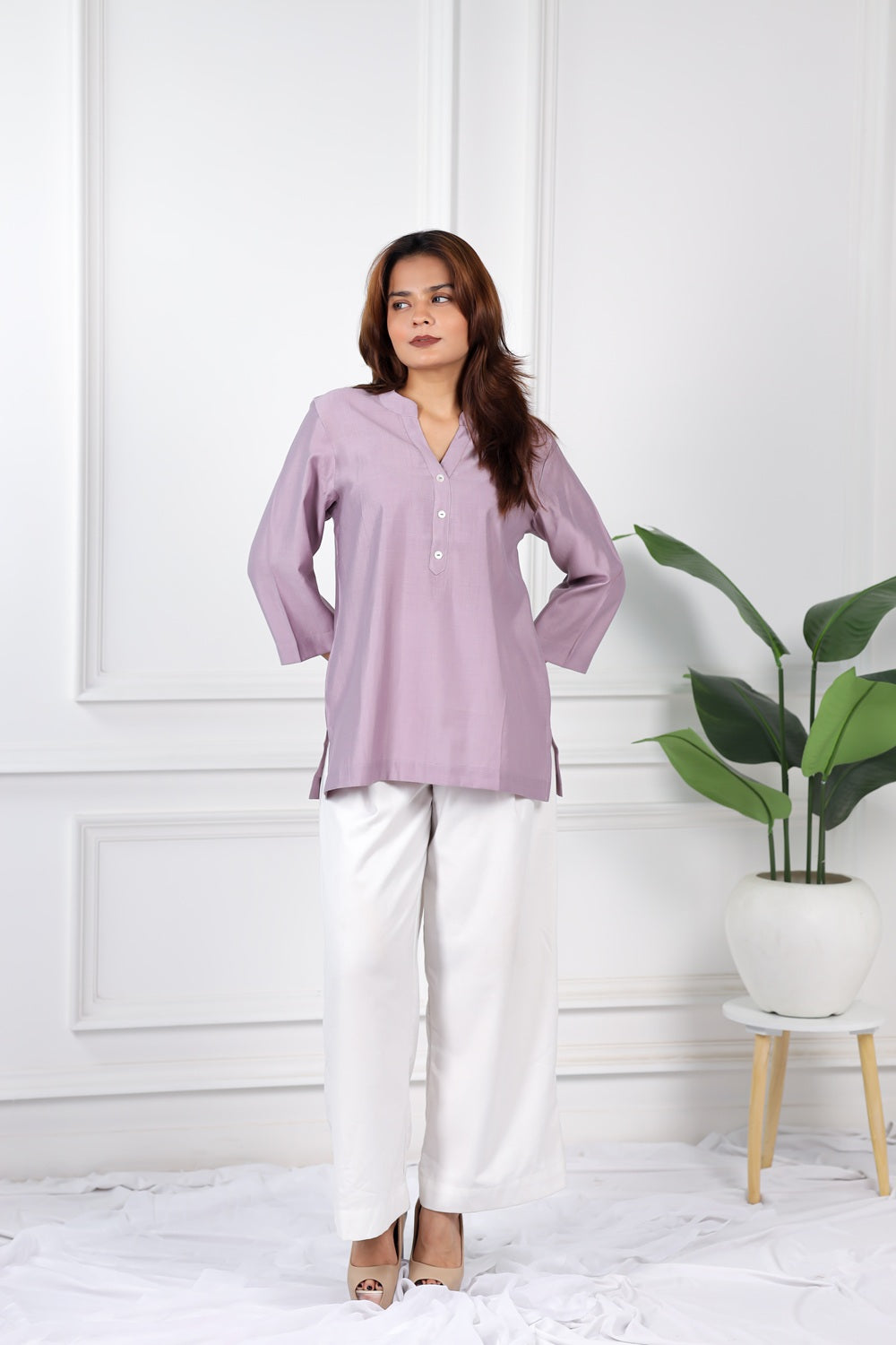 Mull-linen lilac short kurti