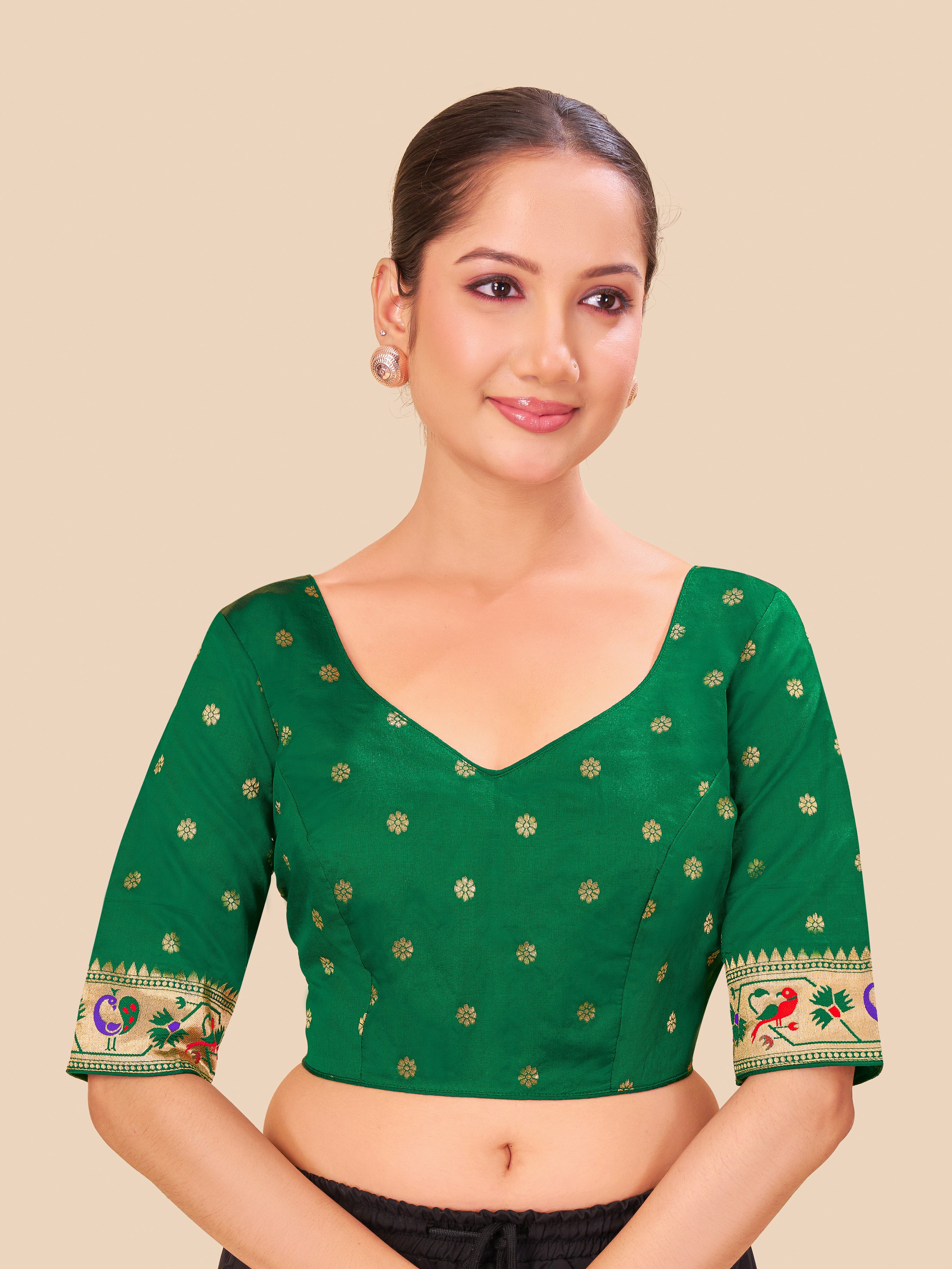 Women's tapeta fabric blouse